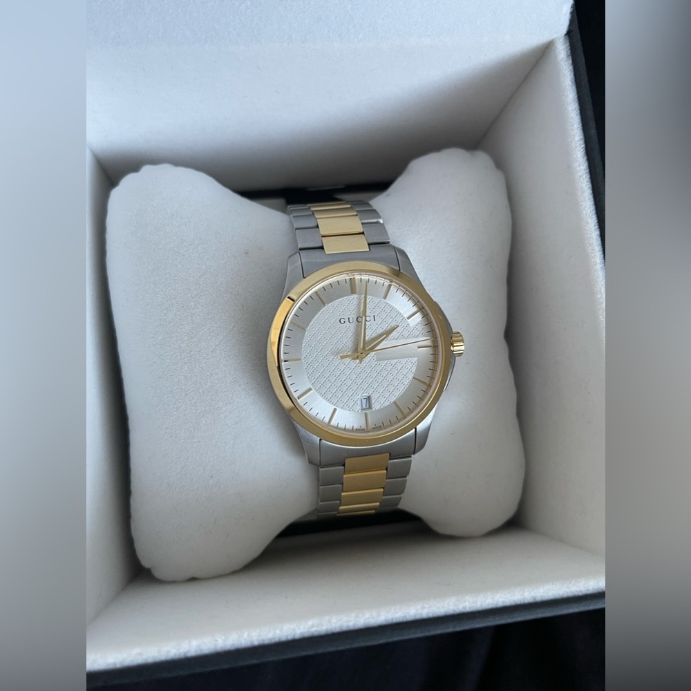 Gucci Watch Swiss Quartz Stainless Steel Two-Tone (Pre Owned)